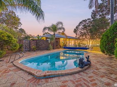 5 Corrigan Rise, Wungong WA 6112