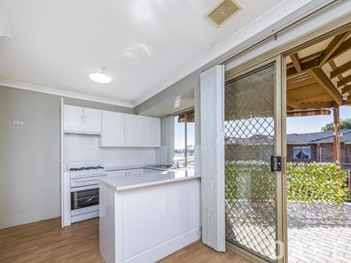14/7 Harman Road, Sorrento WA 6020