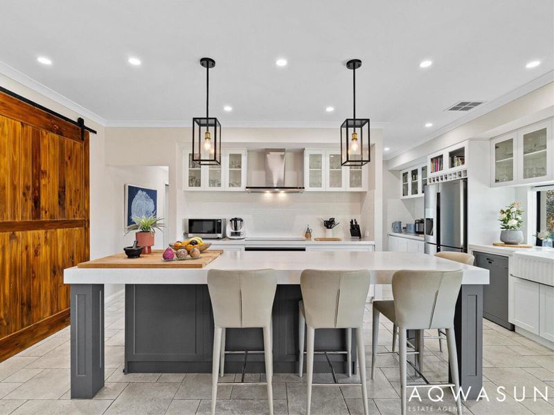 40 Mileura Street, Golden Bay WA 6174