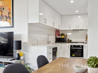 1/32 Pollard Street, Glendalough WA 6016