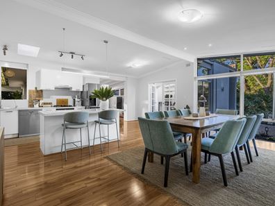 34 Riga Crescent, Willetton WA 6155