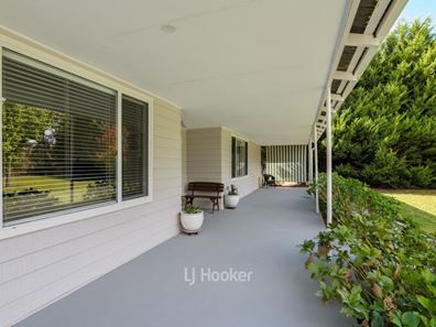 58 Booth Street, Collie WA 6225