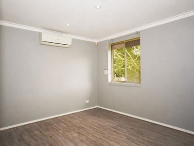 14 Spring Road, Thornlie WA 6108
