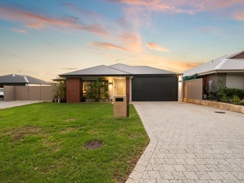 15 Hereford Retreat, Byford WA 6122