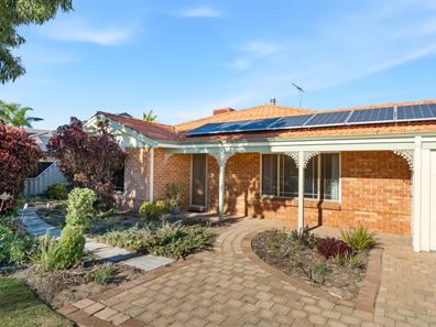 42 Jamaican  Road, Waikiki WA 6169