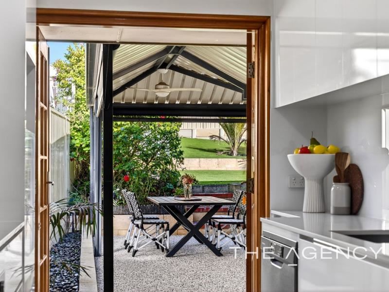 34B Hanley Place, Hillarys WA 6025