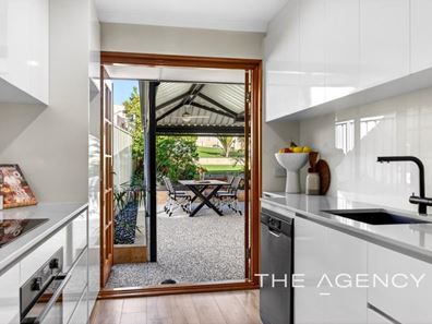 34B Hanley Place, Hillarys WA 6025