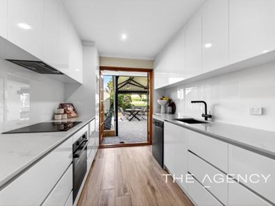 34B Hanley Place, Hillarys WA 6025