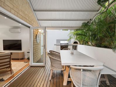 95a Point Walter Road, Bicton WA 6157