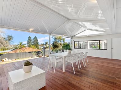 11 Centaur Street, Kallaroo WA 6025