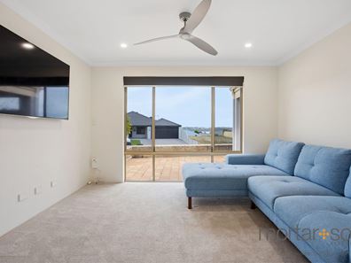 32 Messina Drive, Sinagra WA 6065