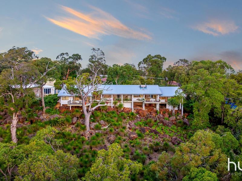 11 Sunset Crescent, Kalamunda WA 6076