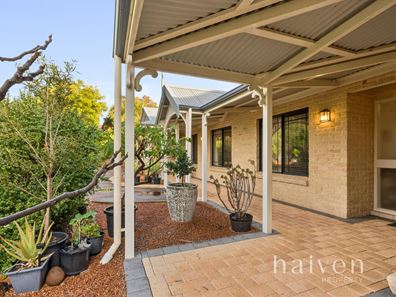 72 Ridgehill Rise, Roleystone WA 6111