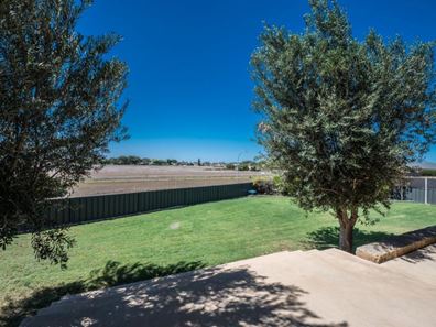 39 Emily Way, Dongara WA 6525