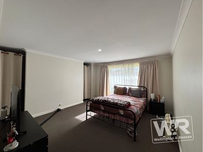 32 Target Road, Yakamia WA 6330