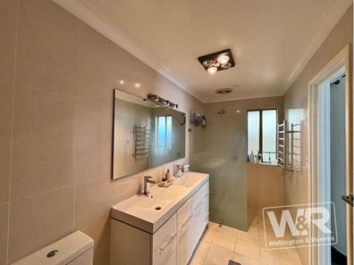 32 Target Road, Yakamia WA 6330