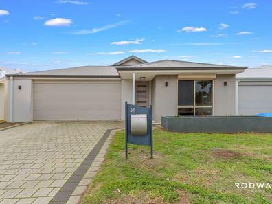 35 Peavey Road, Whitby WA 6123