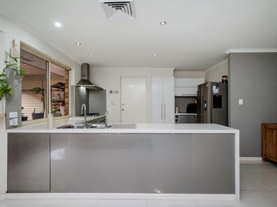 15 Mutiny Terrace, Quinns Rocks WA 6030