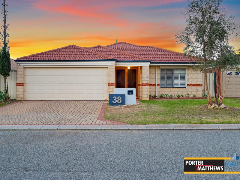 38 Spoonbill Pl, Queens Park