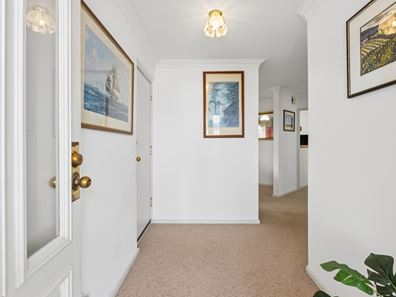9A Mackerel Court, Sorrento WA 6020