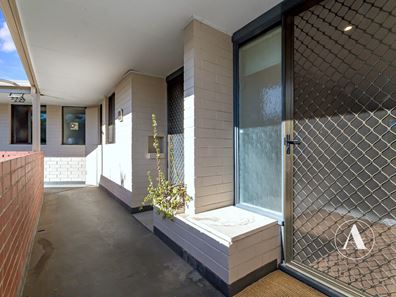 206D/25 Herdsman Parade, Wembley WA 6014