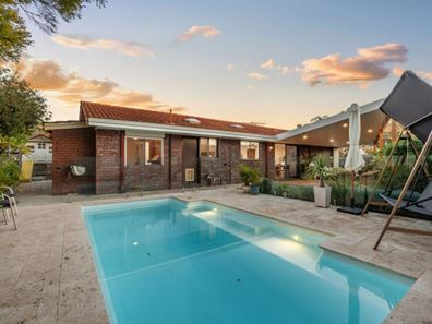 7 Debden Place, Carine WA 6020