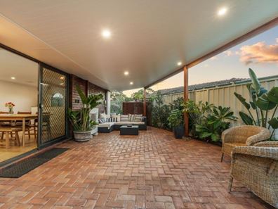 7 Debden Place, Carine WA 6020