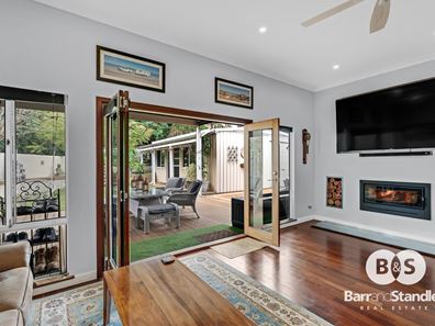 16 Sampson Road, Bunbury WA 6230