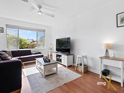 25 DUFFIELD AVENUE, Beaconsfield WA 6162