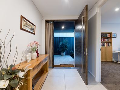 18B McLean Street, Melville WA 6156