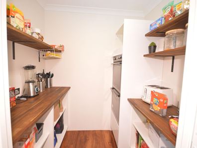 4 Captain Court, Wannanup WA 6210