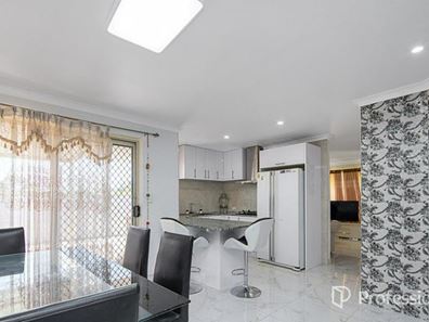2 Paskett Place, Maddington WA 6109
