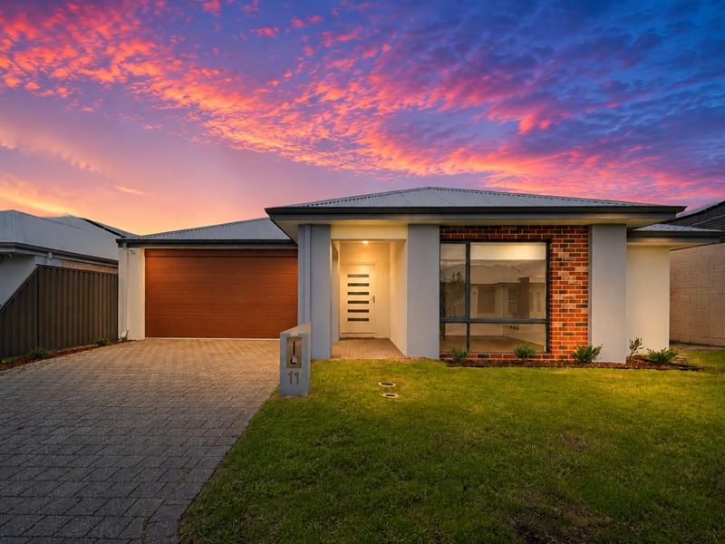 11 Langdon Loop, Caversham WA 6055