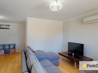 16 Ballard Mews, Success WA 6164