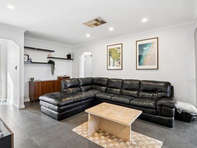 34/52 Aussat Drive, Kiara WA 6054