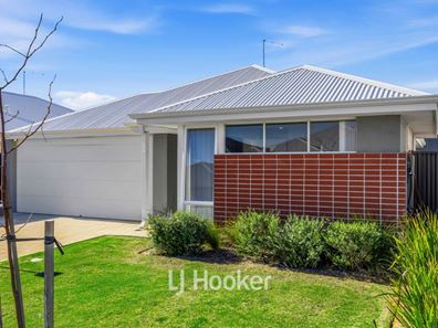 24 Kingfisher Road, Eglinton WA 6034