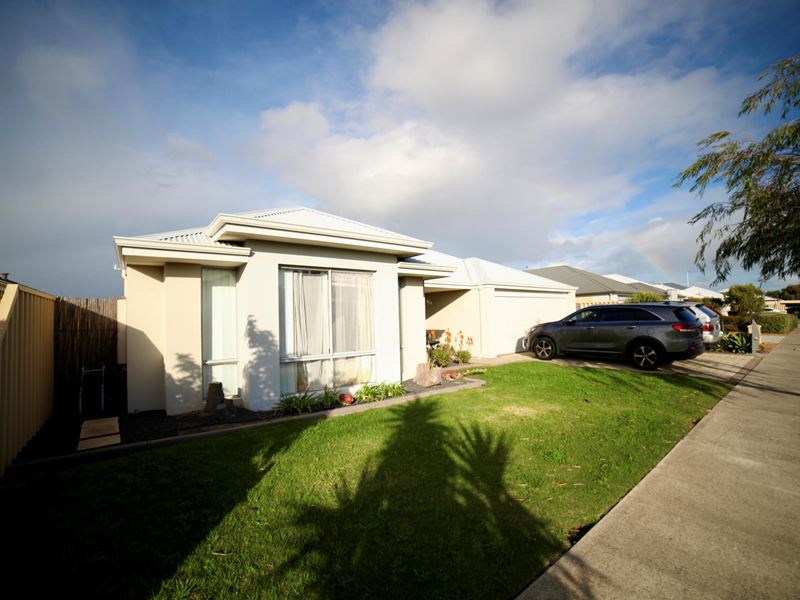 12 Jacinth Road, Dalyellup WA 6230