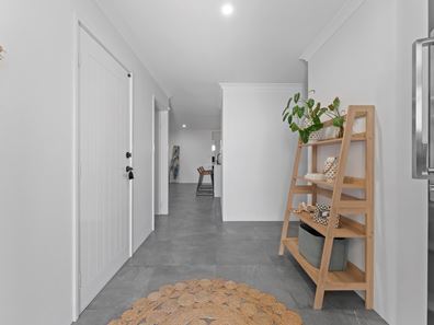2 Camrose Parkway, Baldivis WA 6171