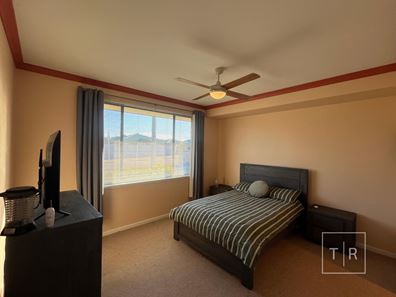 1 Alexander Drive, Castletown WA 6450