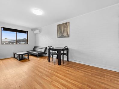 8/82 Broadway, Crawley WA 6009