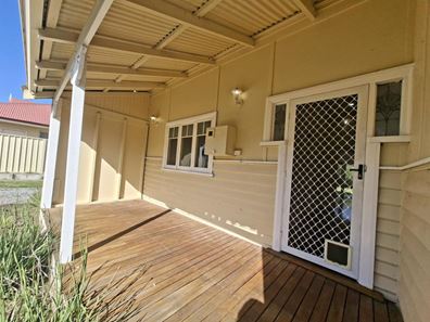 17 North Street, Midland WA 6056