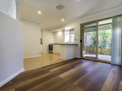31 Porter Gardens, Leda WA 6170