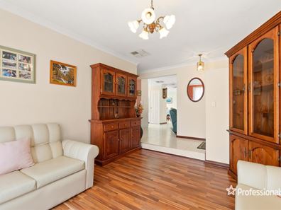 1/6 Crane Glen, Ballajura WA 6066