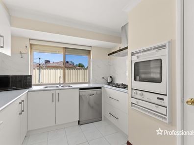 1/6 Crane Glen, Ballajura WA 6066