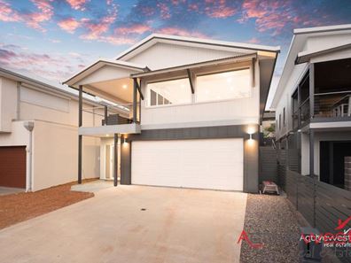 2/11 Phelps Street, Beresford WA 6530