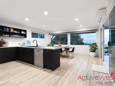 2/11 Phelps Street, Beresford WA 6530