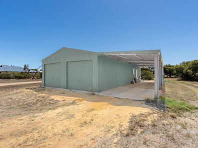 2 Peppin Place, Deepdale WA 6532