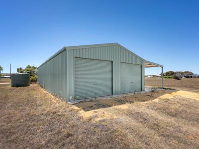 2 Peppin Place, Deepdale WA 6532