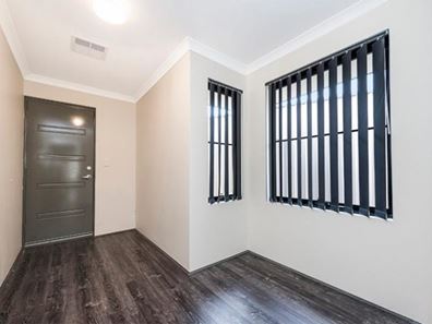6/143 Pannage Way, Brabham WA 6055