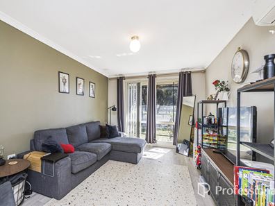 11 Goroka Grove, Ballajura WA 6066